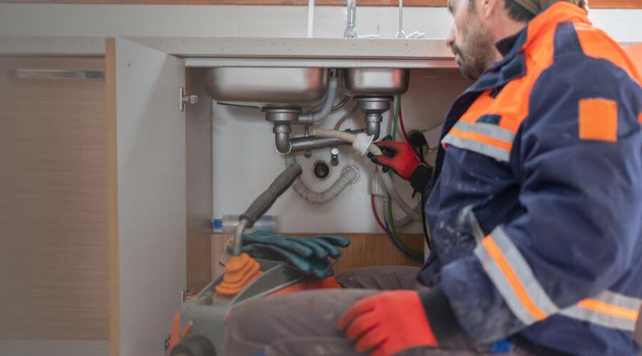 Commercial Slab Leak Plumbing in Fentress, TX